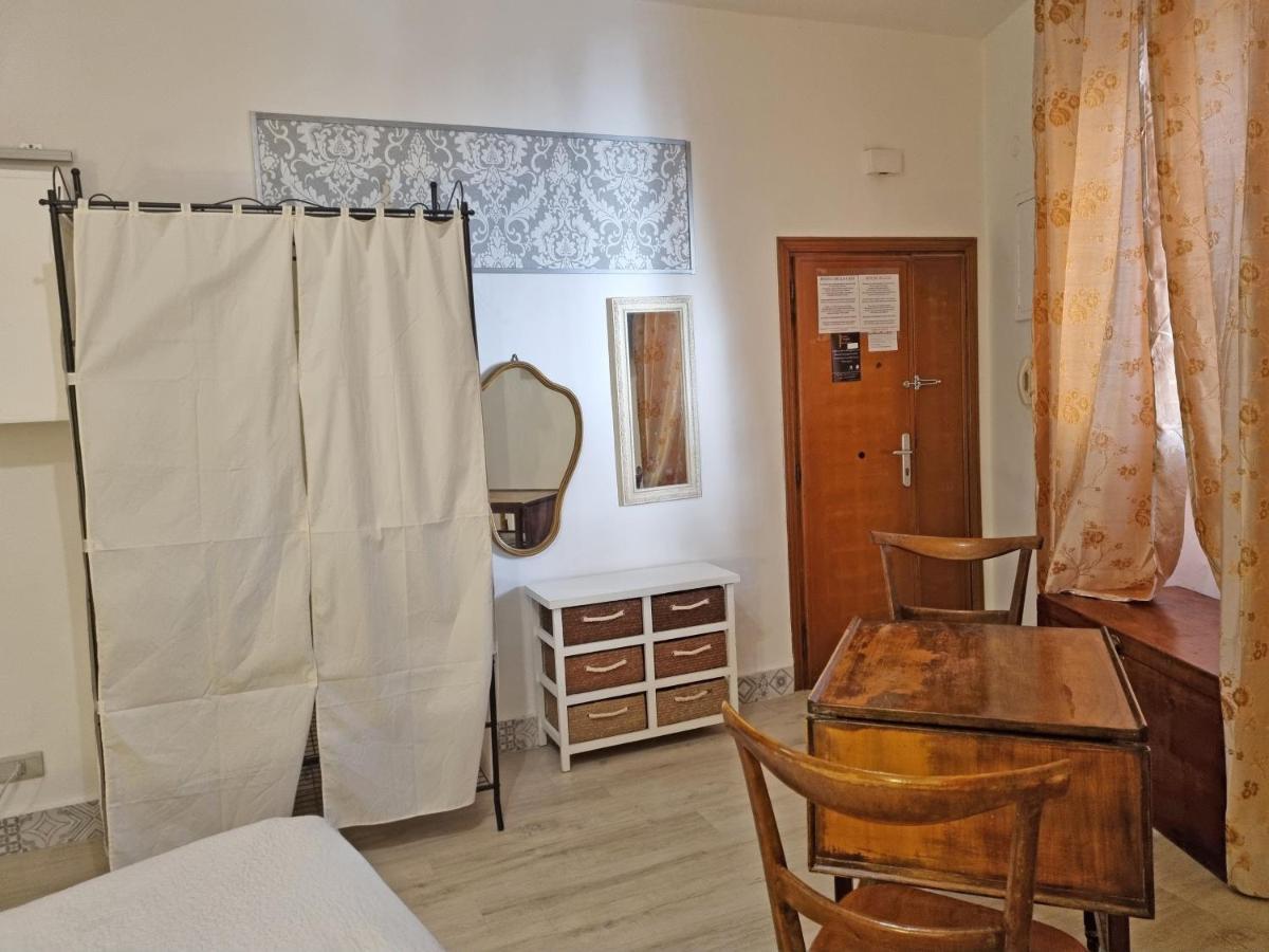Casa Le Coccole Apartment ลีวอร์โน ภายนอก รูปภาพ